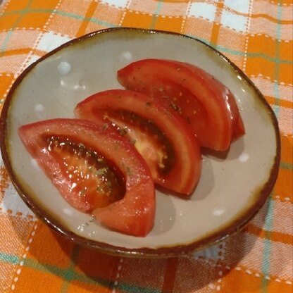 はわゆりさん 
こんにちは。
トマトの甘味が引き立ち塩分補給にもおいしくいただきました(*´ω｀*)